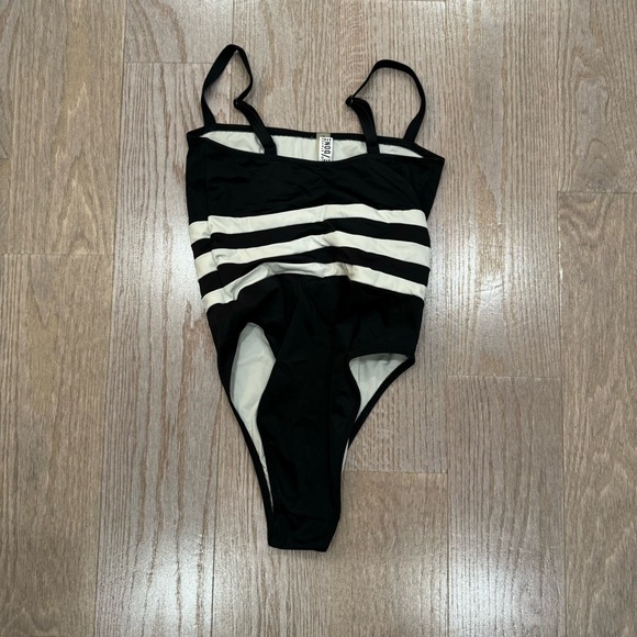 Solid & Striped x Re/Done The Malibu One-Piece Color Block Swimsuit - Picture 3 of 3